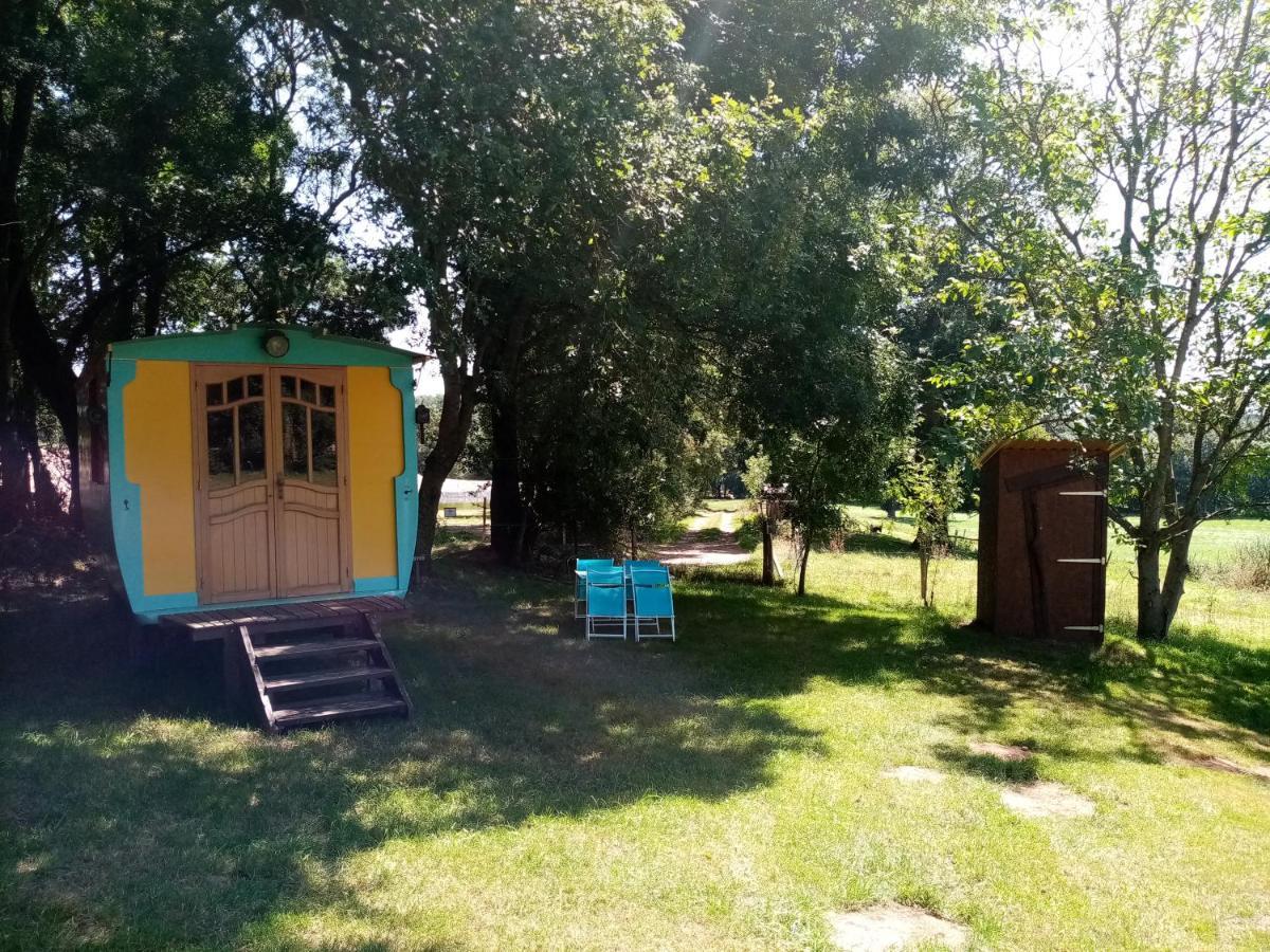 Camping La Bergerie Hotel La Chapelle-Achard Ngoại thất bức ảnh