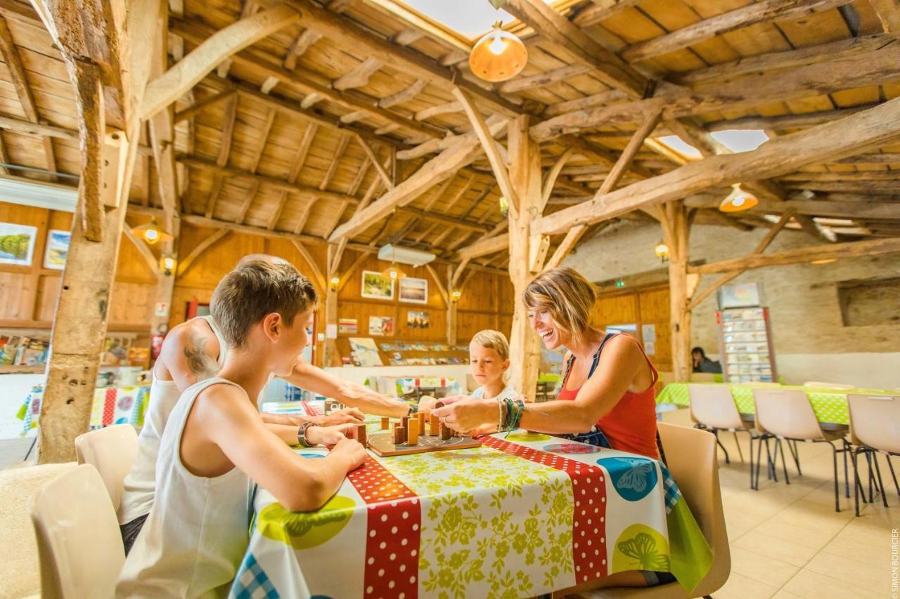 Camping La Bergerie Hotel La Chapelle-Achard Ngoại thất bức ảnh